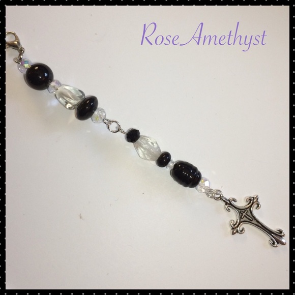 Accessories - Handmade Cross Keychain Zipper Clip